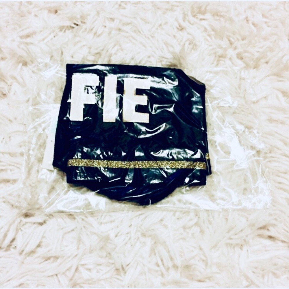 NWT Victoria Secret: Rare 🔥 Limited Edition Extra Small Elfie Sports Workout Bra - Picture 4 of 4
